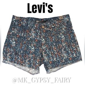 Donating Soon! Levi's Denim Women's Shorts Orange White and Blue Size 6